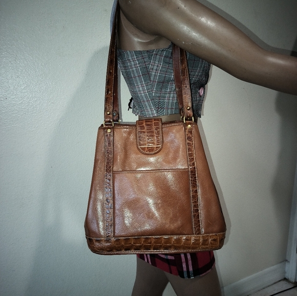 Brahmin Tuscan Leather Shoulder Brown Moc Croc Trim Detachable Pouch. Adj Straps - Picture 5 of 16